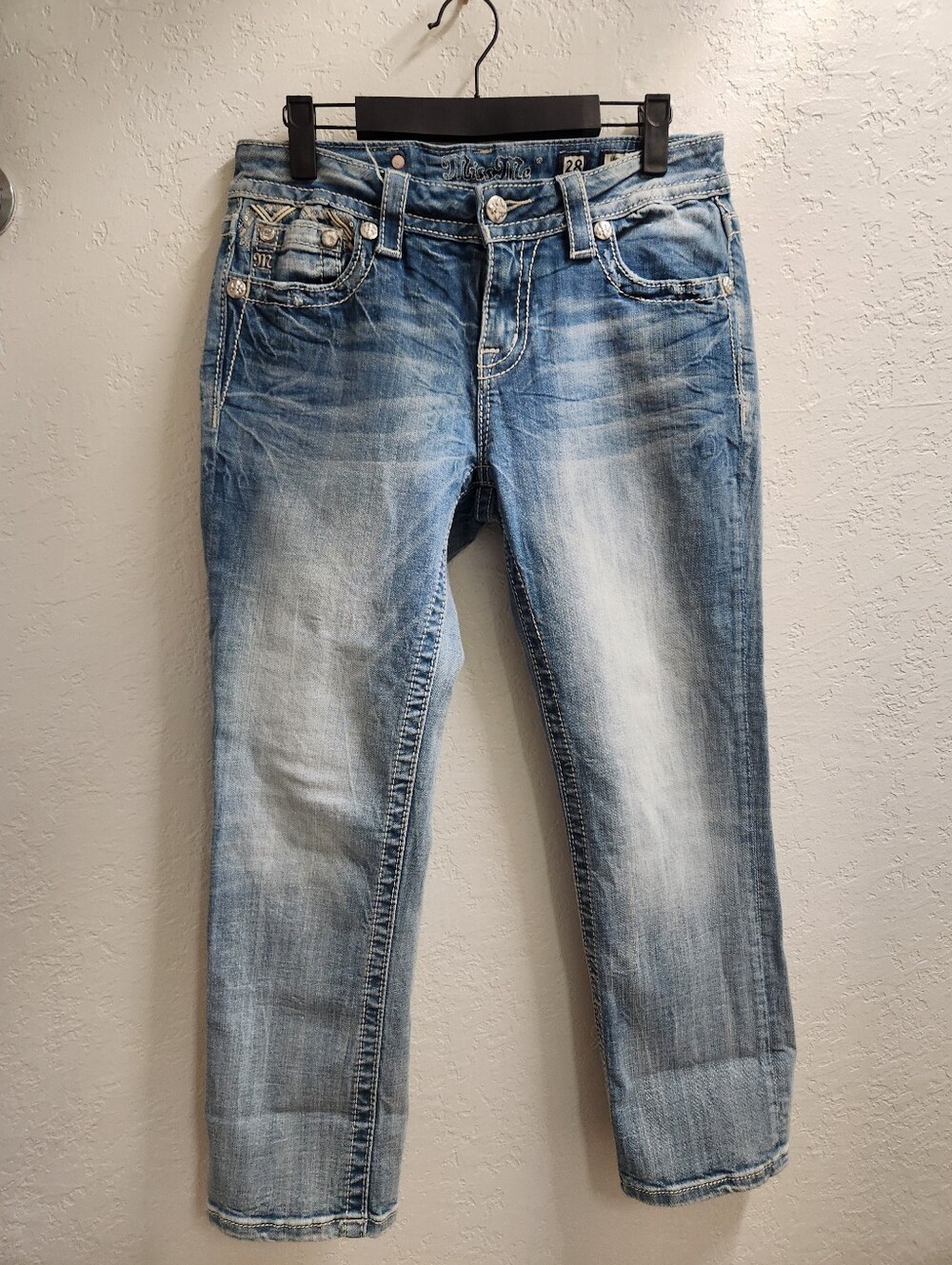 Miss Me Standard Crop Light Wash Straight Jeans